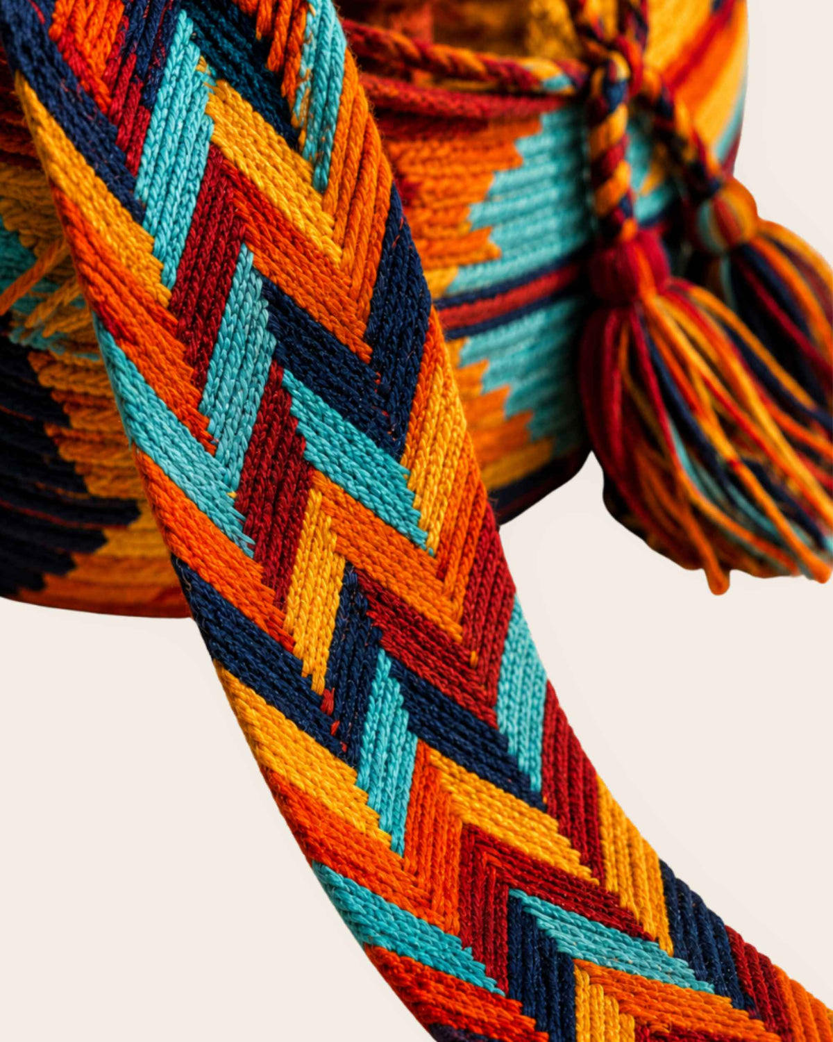 Maresa Sutum Multicolour Diamond Pattern Wayuu Crochet Classic Mochila handwoven shoulder strap detail