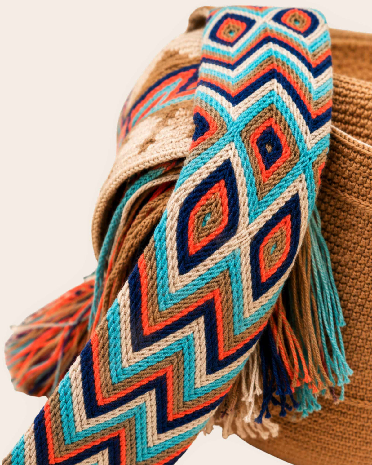 Handwoven shoulder strap detail of Camel Multi Wayuu crochet artisan bag