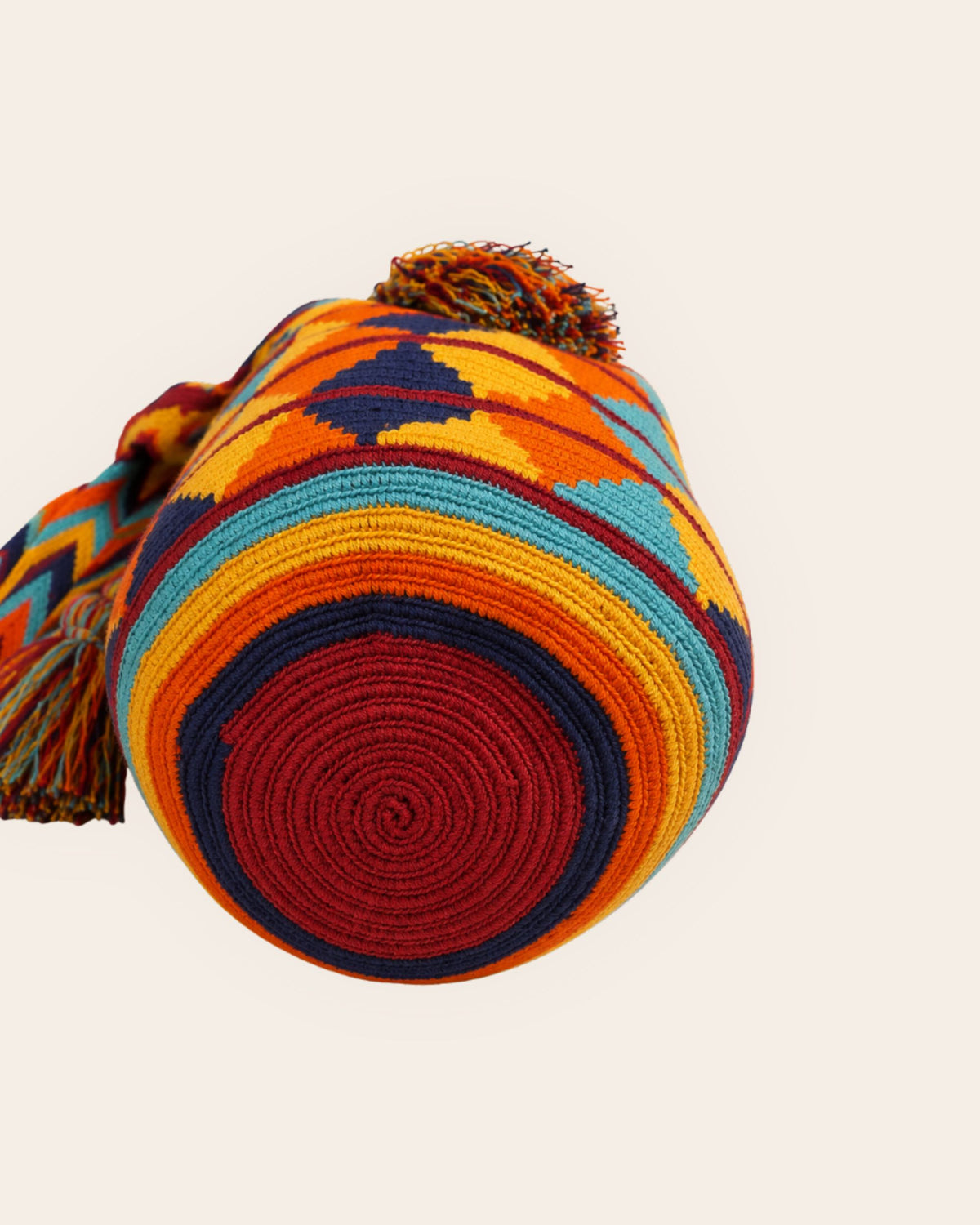 Maresa Sutum Multicolour Diamond Pattern Wayuu Crochet Classic Mochila circular crochet base