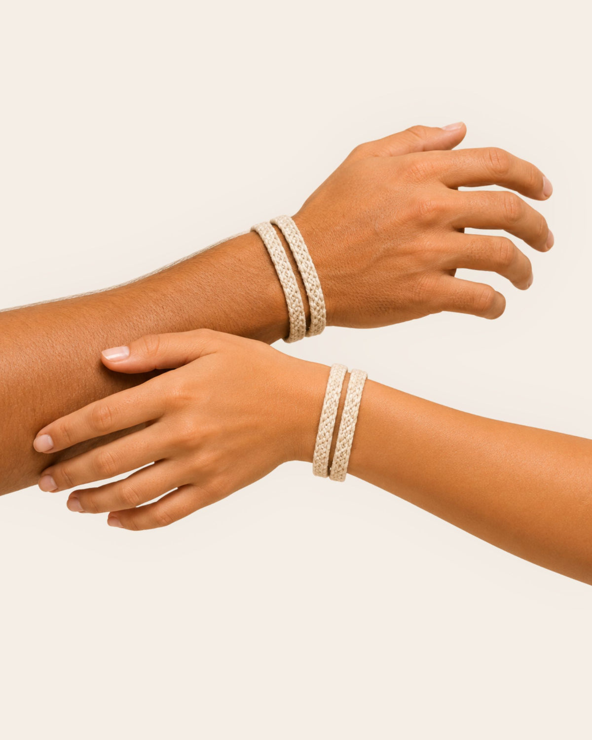 Maresa Sand and Ivory handmade Wayuu woven bracelet worn on the wrist 
