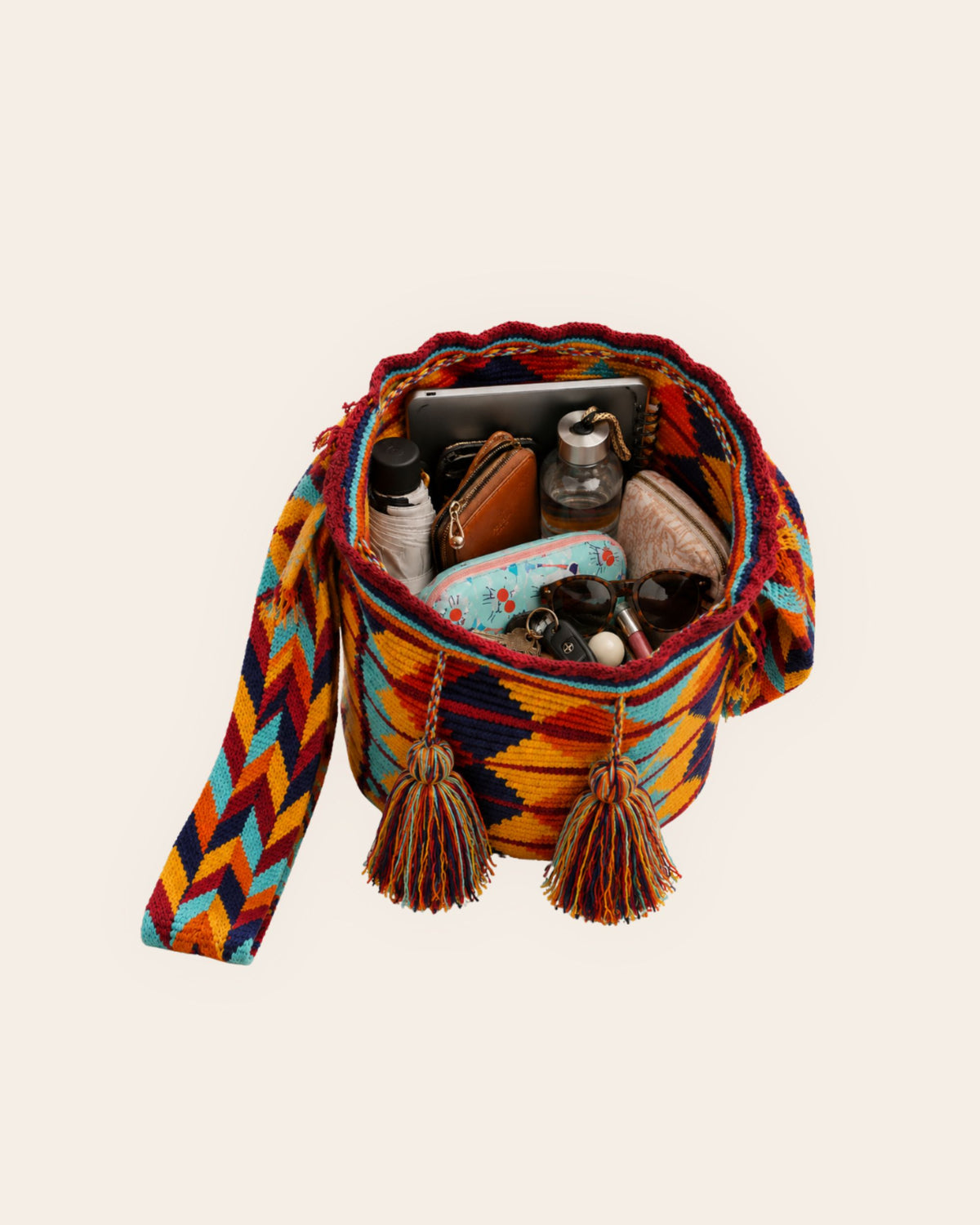 Maresa Sutum Multicolour Diamond Pattern Wayuu Crochet Classic Mochila interior capacity