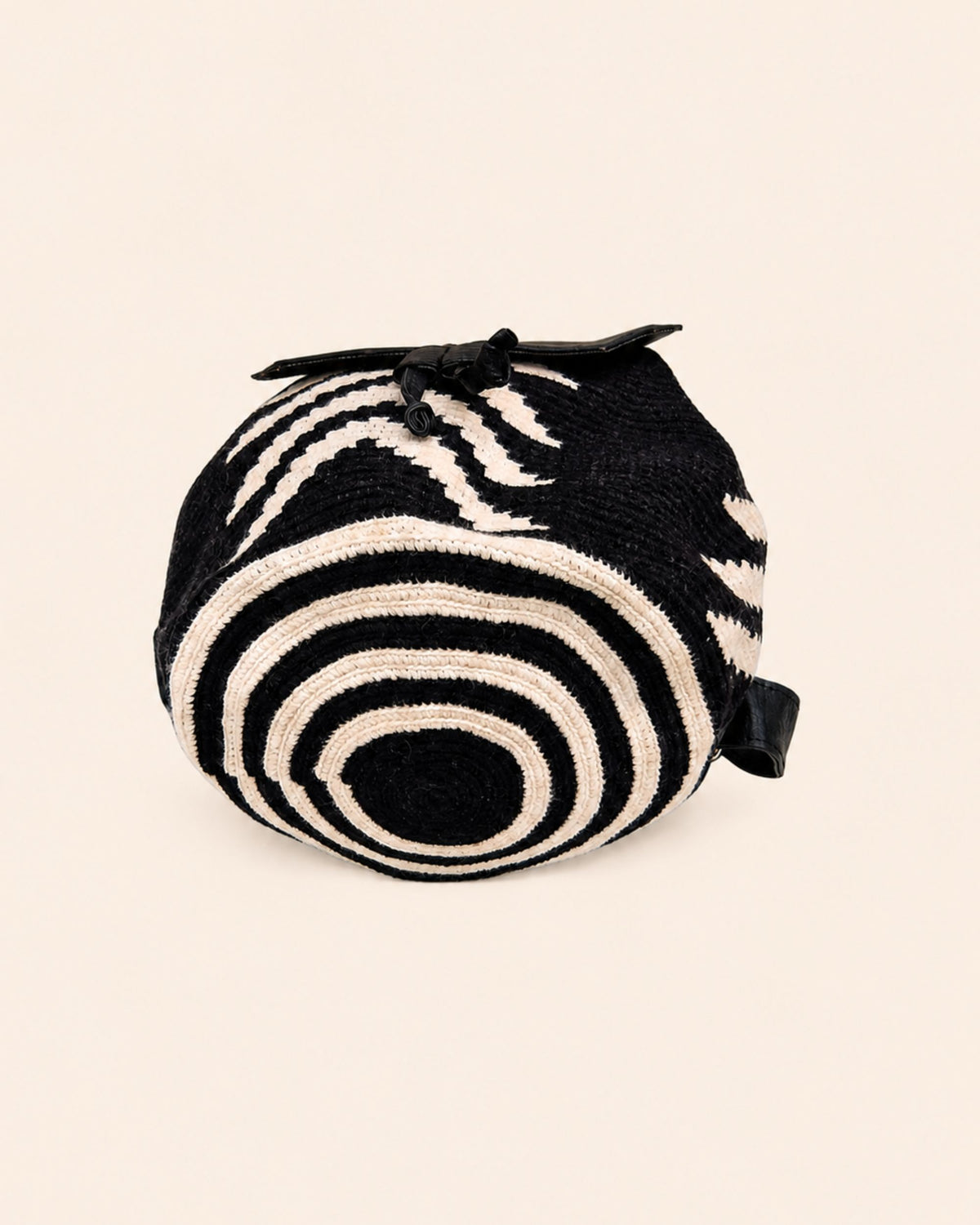 Handmade Wayuu crochet craftsmanship in La Guajira, Colombia 